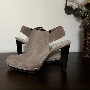 Franco Sarto Grey Suede Pumps Heels Boots 7